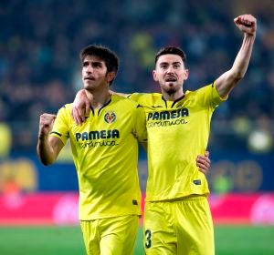 Moi Gómez celebra con su compañero Gerard Moreno , tras marcar gol ante el Levante Moi Gómez celebra con su compañero Gerard Moreno , tras marcar gol ante el Levante