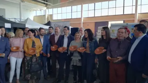 Caballero ha estado en la clausura de los "Sabores del Quijote" de Santa Cruz de Mudela Caballero ha estado en la clausura de los "Sabores del Quijote" de Santa Cruz de Mudela