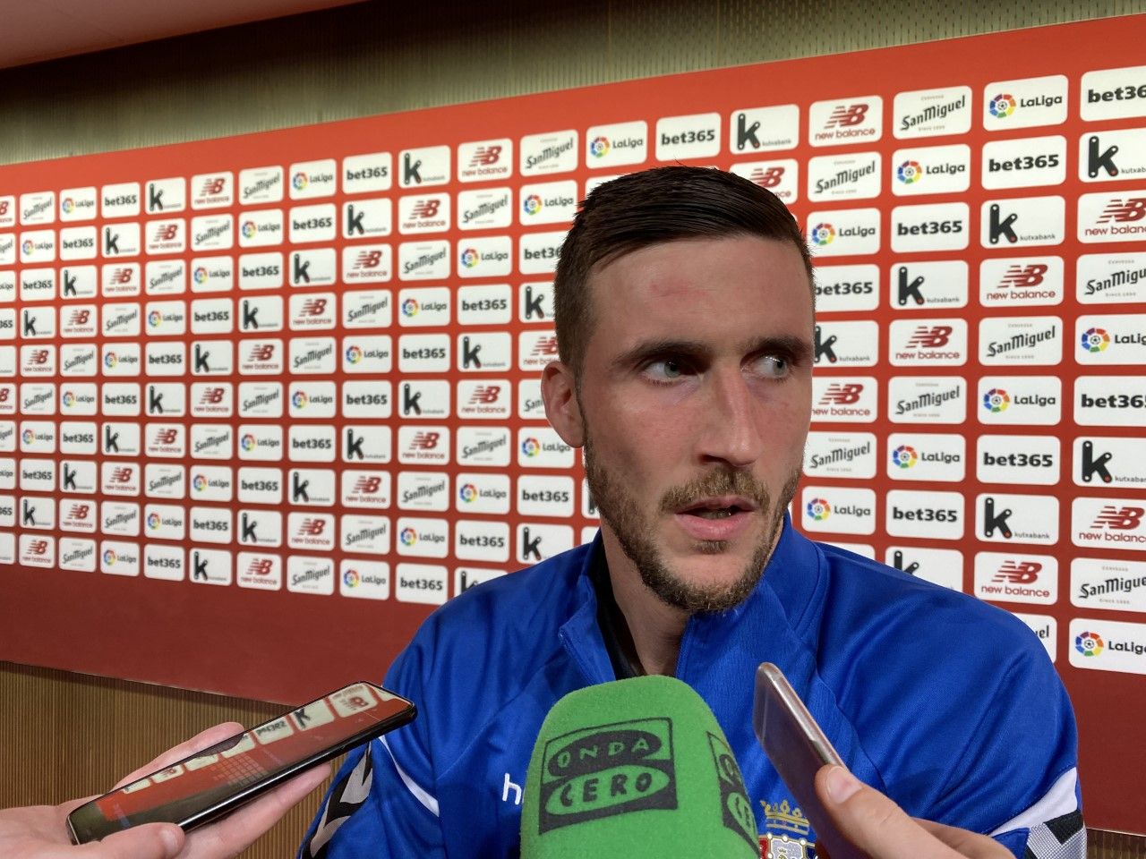 Oier: “Es un gran paso hacia la permanencia. Teníamos muchas ganas de ganar al Athletic” Oier: “Es un gran paso hacia la permanencia. Teníamos muchas ganas de ganar al Athletic”