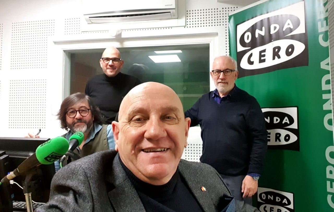 Tertulia de actualidade en "Locos por Incordiar" Tertulia de actualidade en "Locos por Incordiar"