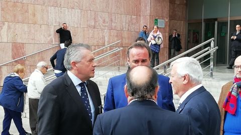 Los abogado de la Asociaci&oacute;n de Peque&ntilde;os Accionistas del M&aacute;laga y sus representantes