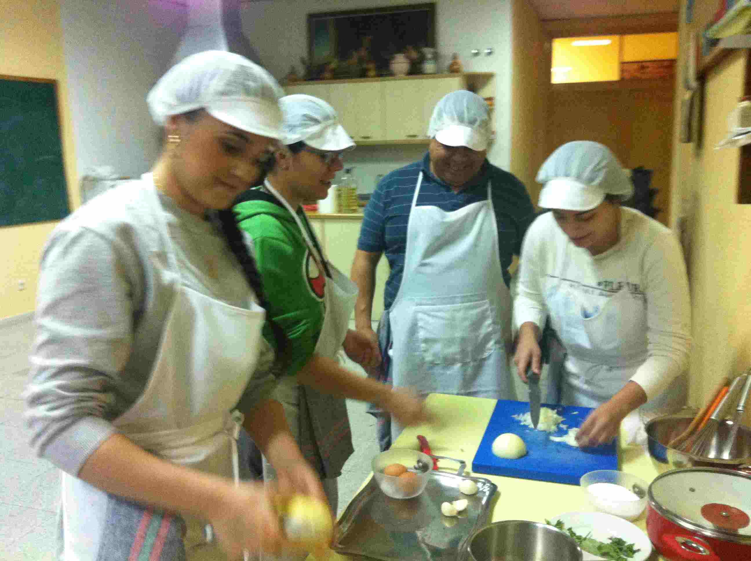 Programa Operativo de Inclusión Social y Economía Social (Poises) de Cáritas Segovia Programa Operativo de Inclusión Social y Economía Social (Poises) de Cáritas Segovia