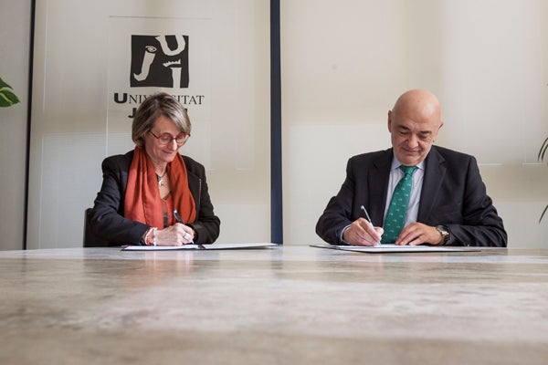 La UJI y COSITAL promoverán la formación en temas jurídicos, económicos y contables de actualidad La UJI y COSITAL promoverán la formación en temas jurídicos, económicos y contables de actualidad