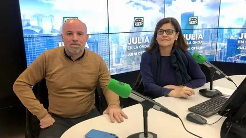 Ignacio González Vega, portavoz de Jueces para la Democracia, y Paloma Favieres, Directora de Políticas y Campañas de CEAR Ignacio González Vega, portavoz de Jueces para la Democracia, y Paloma Favieres, Directora de Políticas y Campañas de CEAR
