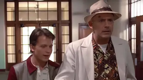 Robert Downey Jr. y Tom Holland como Doc y Marty en 'Regreso al futuro' Robert Downey Jr. y Tom Holland como Doc y Marty en 'Regreso al futuro'