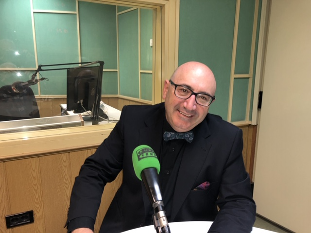 Eduardo Ruiz: "Secretos y secretas" Eduardo Ruiz: "Secretos y secretas"