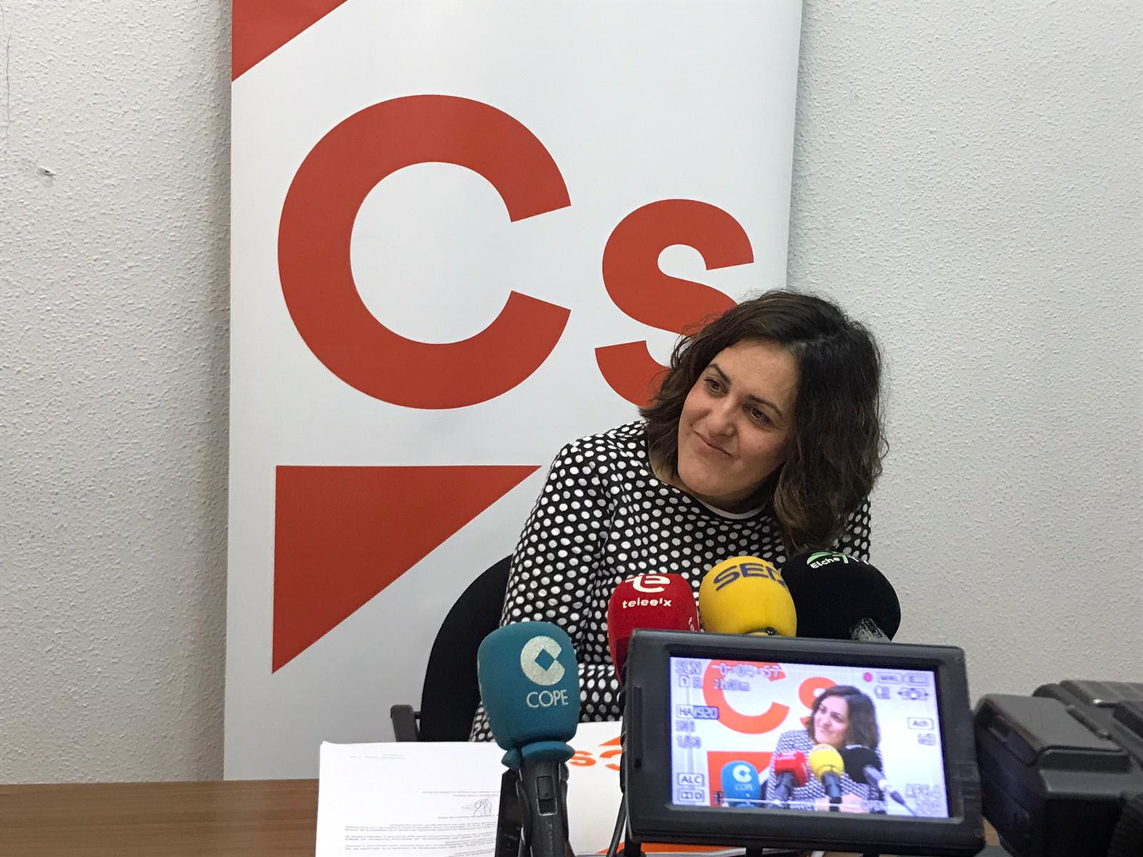 Cs Elche reclama la adecuación y reapertura del polideportivo de Los Palmerales Cs Elche reclama la adecuación y reapertura del polideportivo de Los Palmerales