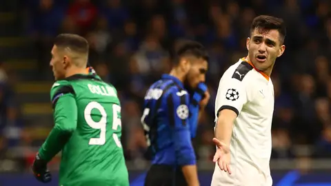 Maxi Gómez se lamenta tras una ocasión fallida Maxi Gómez se lamenta tras una ocasión fallida