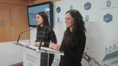 Nieves Peinado y Lidia Ruiz durante la rueda de prensa