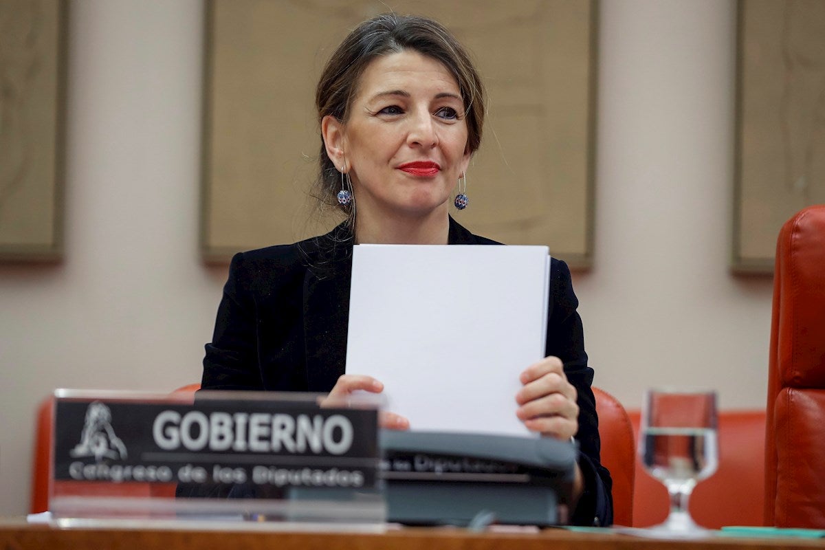 El Ministerio de Trabajo advierte a las empresas que incumplir las medidas para evitar golpes de calor conlleva elevadas multas El Ministerio de Trabajo advierte a las empresas que incumplir las medidas para evitar golpes de calor conlleva elevadas multas