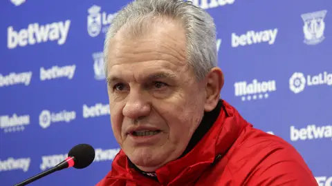Javier Aguirre. Javier Aguirre.