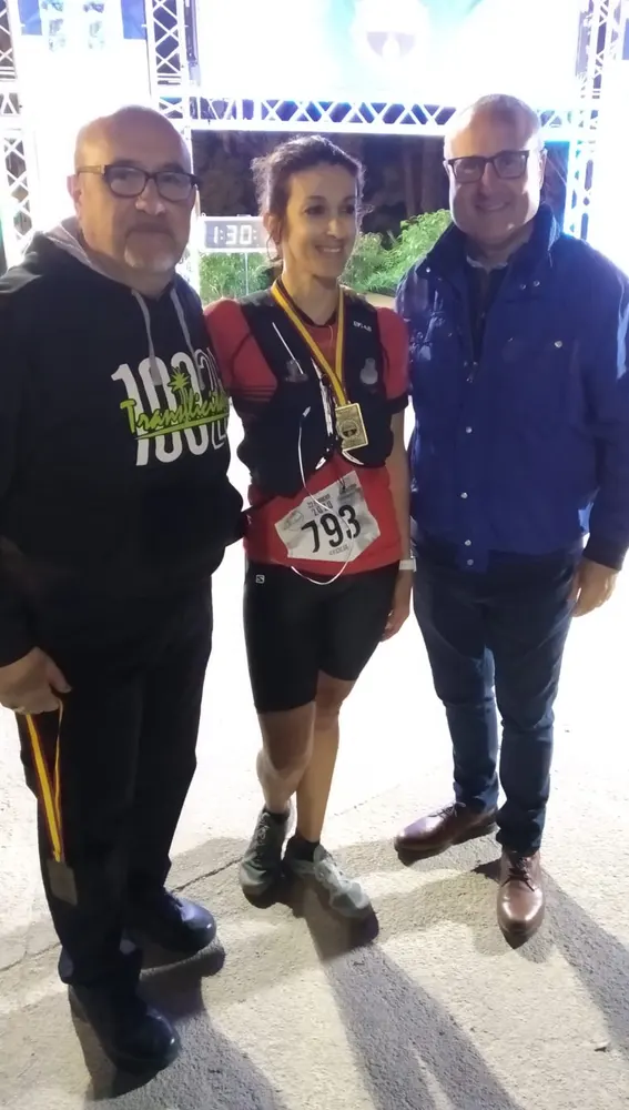 Atleta Cecilia Abellán Soler, tercera clasificada de la Transilicitana 2020.