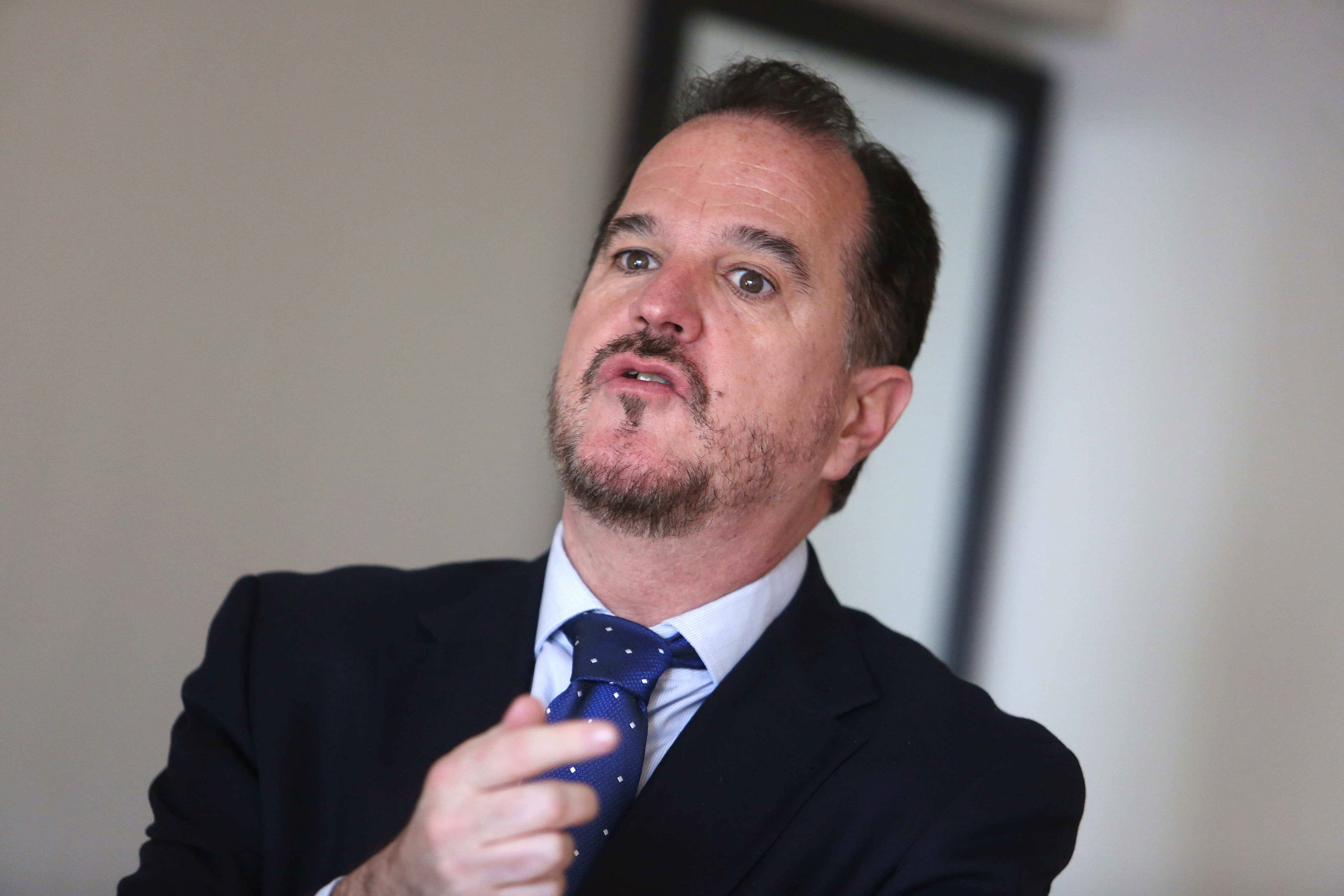 Carlos Iturgaiz: "La situación en el PP vasco es insólita, pero tenemos que centrarnos en las elecciones del 5 de abril" Carlos Iturgaiz: "La situación en el PP vasco es insólita, pero tenemos que centrarnos en las elecciones del 5 de abril"