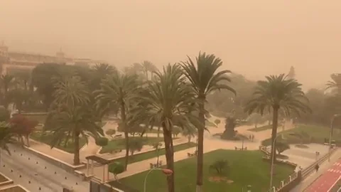 Imagen de achivo de calima intensa en Canarias