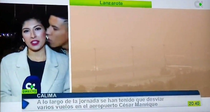 El acoso machista a una periodista de la televisión canaria en pleno directo El acoso machista a una periodista de la televisión canaria en pleno directo