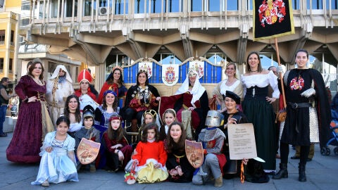 La Asociaci&oacute;n de Dulcineas y Damas Manchegas gana el Premio de Murgas