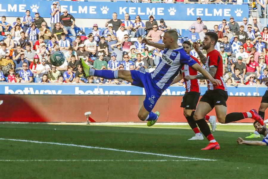 Goles del Alavés 2 - 1 Athletic de la jornada 25 de laLiga Santander Goles del Alavés 2 - 1 Athletic de la jornada 25 de laLiga Santander