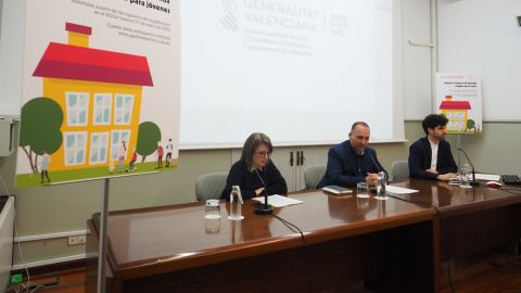 Rub&eacute;n Mart&iacute;nez Dalmaru