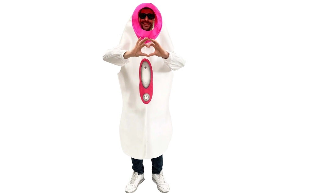 Satisfyer o el paracaidista de las Fuerzas Armadas, los disfraces más ingeniosos del carnaval Satisfyer o el paracaidista de las Fuerzas Armadas, los disfraces más ingeniosos del carnaval