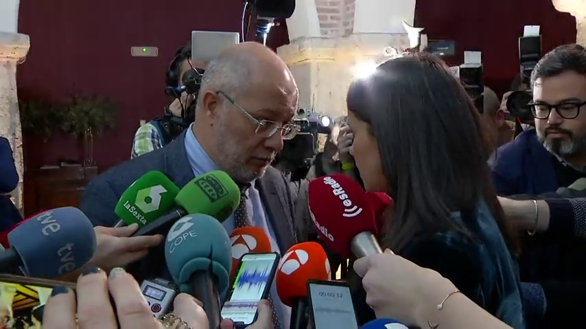 Arrimadas vs Igea, un minuto cargado de tensión Arrimadas vs Igea, un minuto cargado de tensión