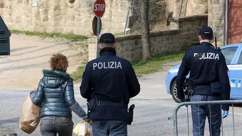 La Policía italiana en Milán, tras la llegada del coronavirus La Policía italiana en Milán, tras la llegada del coronavirus