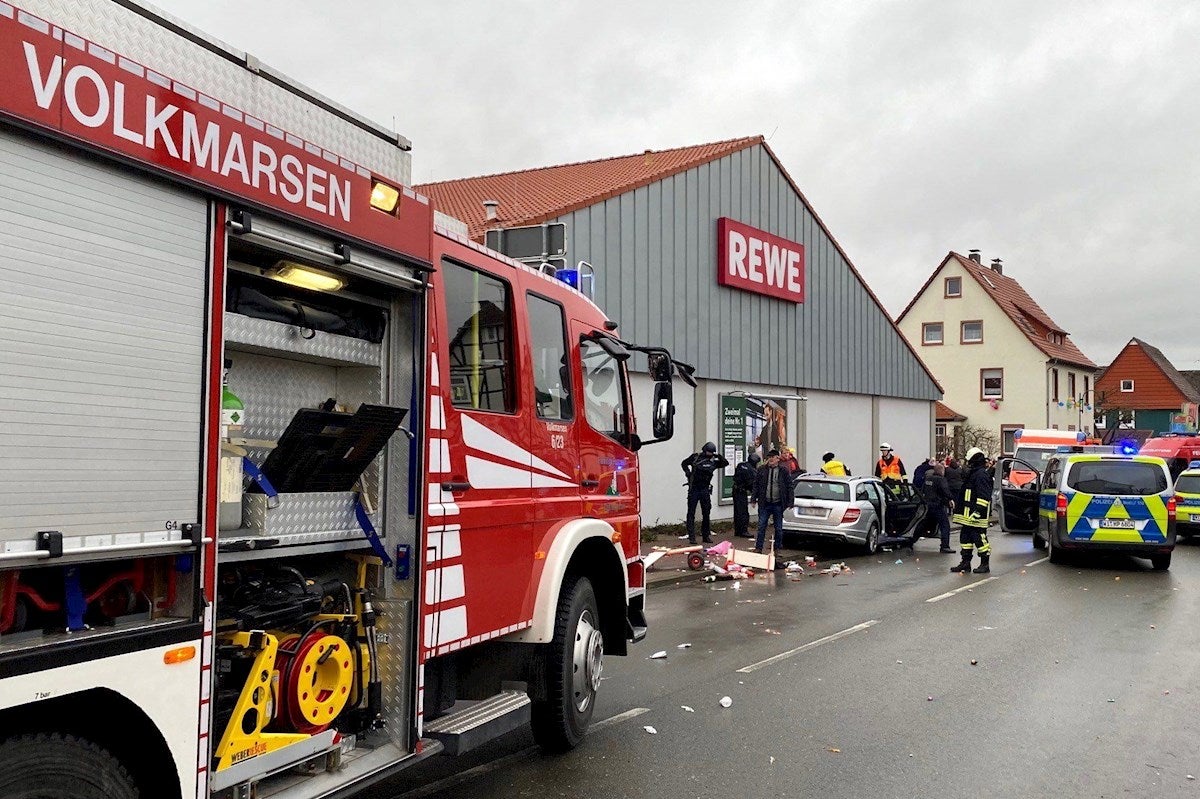 15 personas heridas por un atropello intencionado durante un carnaval en Alemania 15 personas heridas por un atropello intencionado durante un carnaval en Alemania