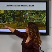 Sara Martínez ha explicado en que consistirá la urbanización de la Ronda Sur