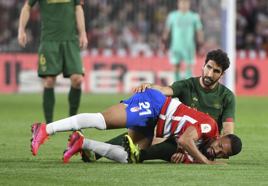 Raúl García: "Es un momento muy especial, me gustaría levantar la Copa con otro club" Raúl García: "Es un momento muy especial, me gustaría levantar la Copa con otro club"