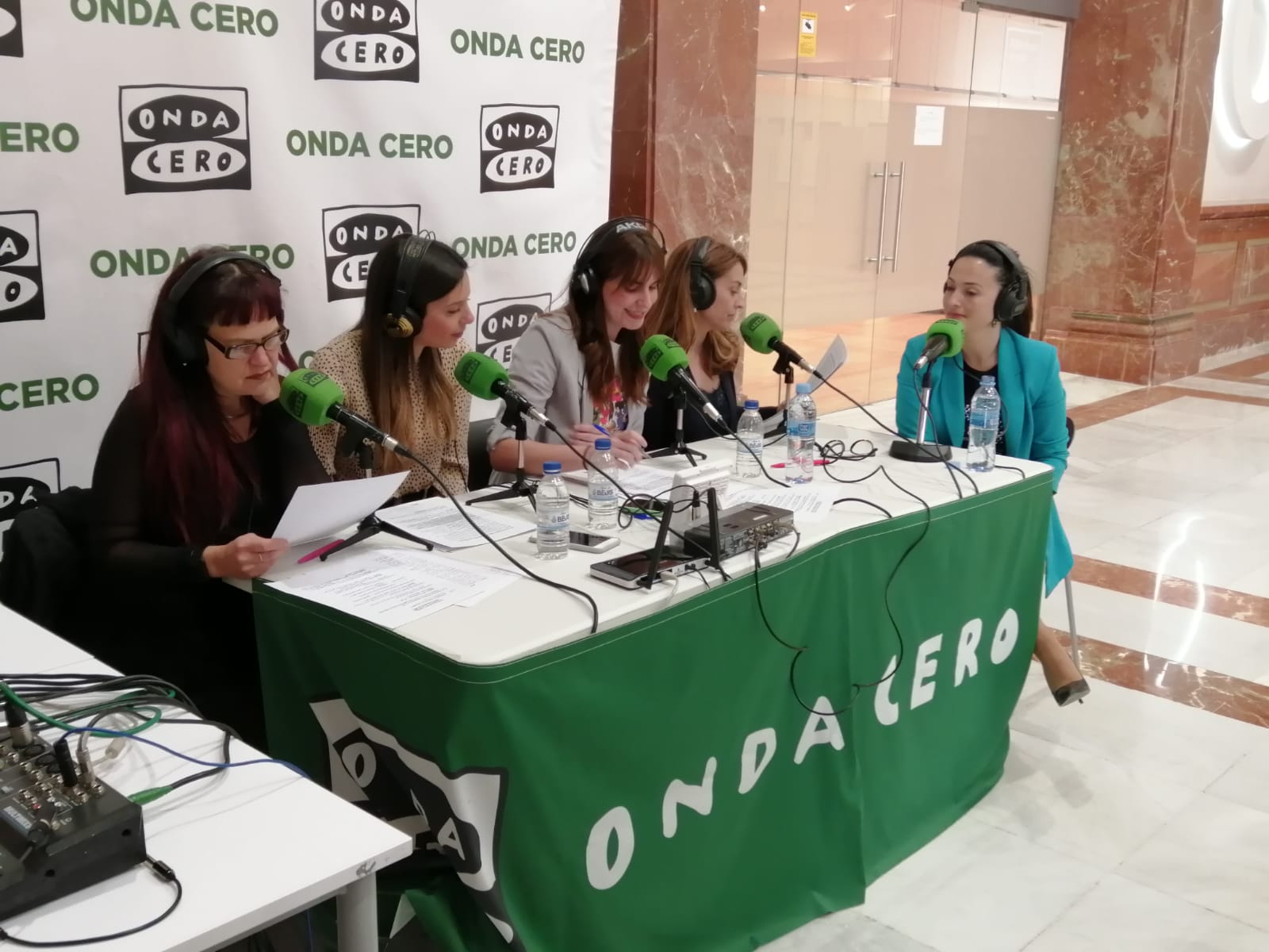 Ana Ulloa: "Cuando asciendes en el organigrama empiezan los recelos" Ana Ulloa: "Cuando asciendes en el organigrama empiezan los recelos"
