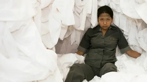 La actriz Gabriela Cartol, en una imagen promocional de la película mexicana 'La camarista' La ópera prima de Lila Avilés cuenta la historia de una camarera de piso en un hotel