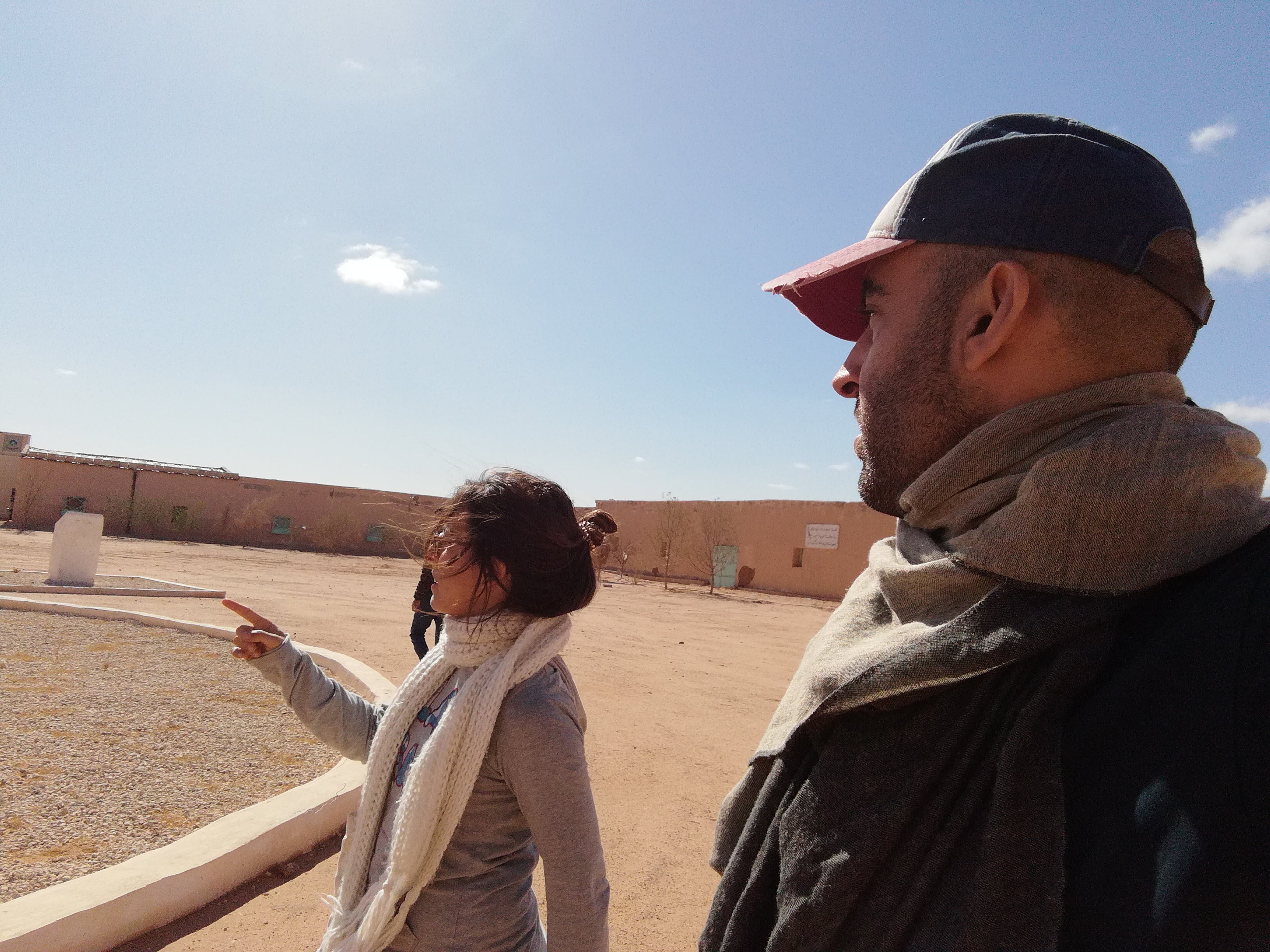 Poesía y periodismo se unen en una mirada distinta sobre los campamentos de refugiados del Sáhara Poesía y periodismo se unen en una mirada distinta sobre los campamentos de refugiados del Sáhara