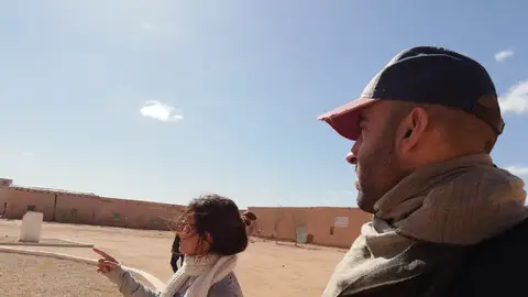 Isla Vela y Emilio Martínez en Tindouf Isla Vela y Emilio Martínez en Tindouf