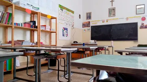 Cierre de aulas Cierre de aulas