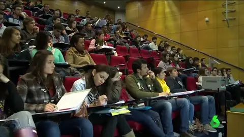 Aula Magna de una universidad europea Aula Magna de una universidad europea