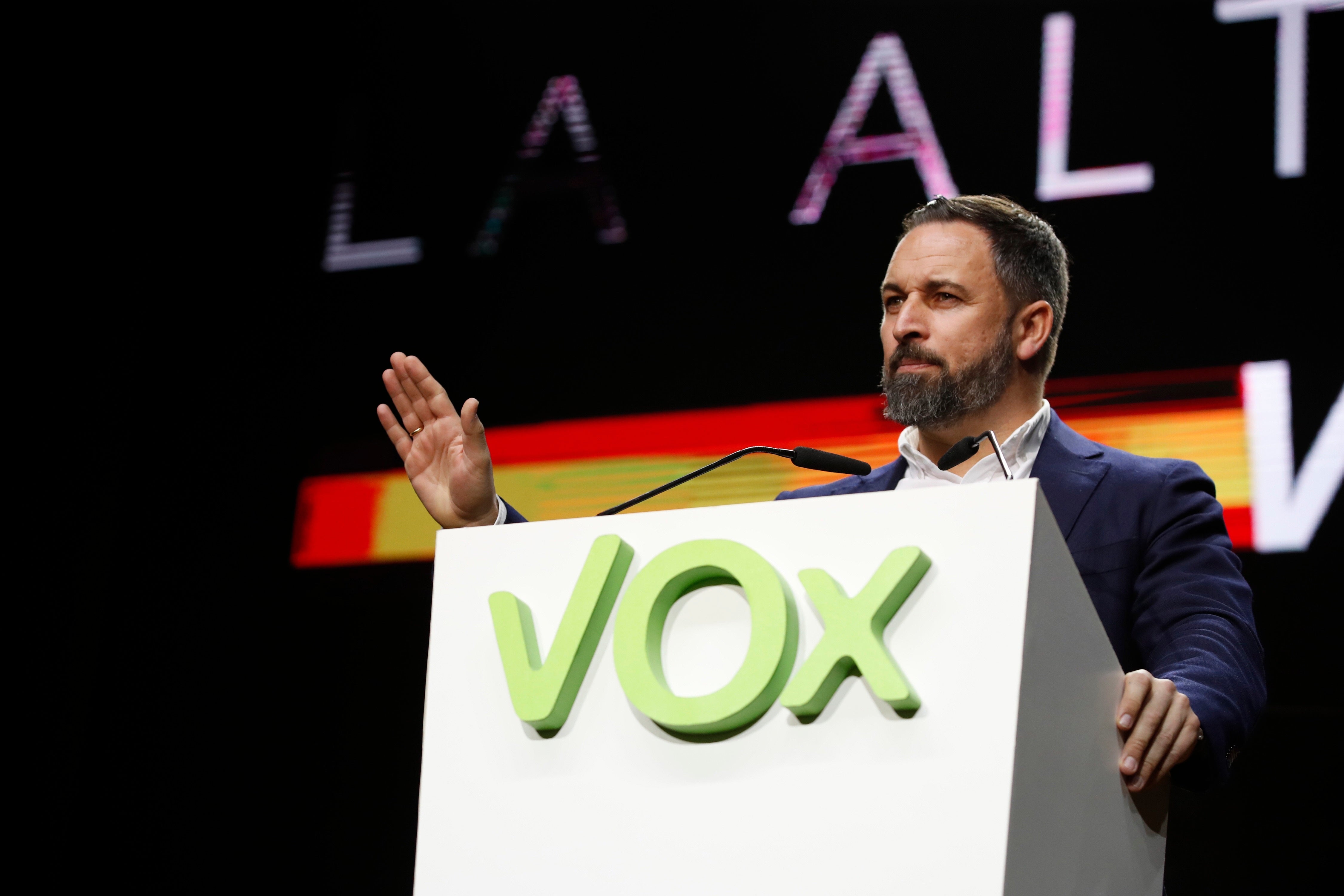 Las preguntas de Amón: "¿No debería organizar Vox el día del macho ibérico?" Las preguntas de Amón: "¿No debería organizar Vox el día del macho ibérico?"