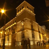 Palacio de los Guzmanes Palacio de los Guzmanes