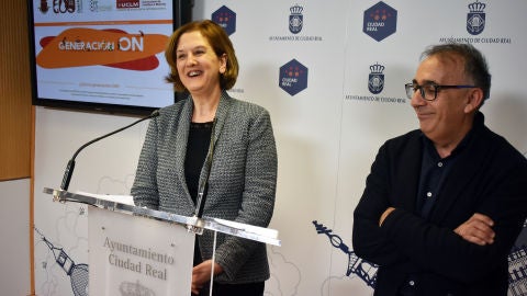 Rosario Perez y Pedro Maroto durante la rueda de prensa