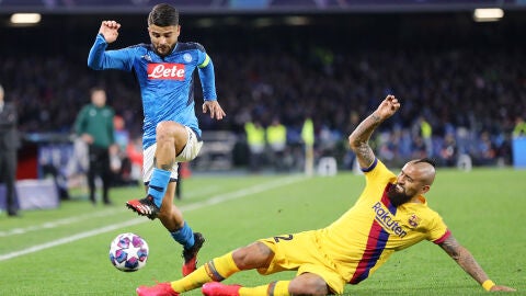 Partido de ida del N&aacute;poles-Barcelona