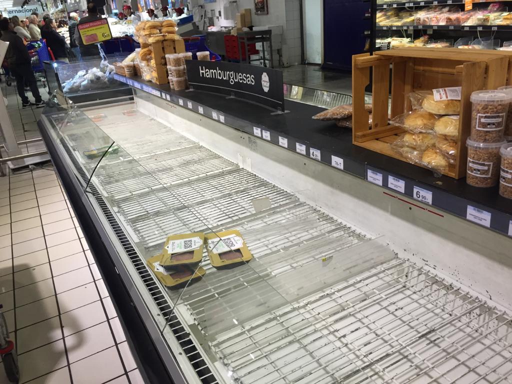 Pisamos la calle: ¿Está justificada la histeria colectiva por el miedo al coronavirus? Pisamos la calle: ¿Está justificada la histeria colectiva por el miedo al coronavirus?