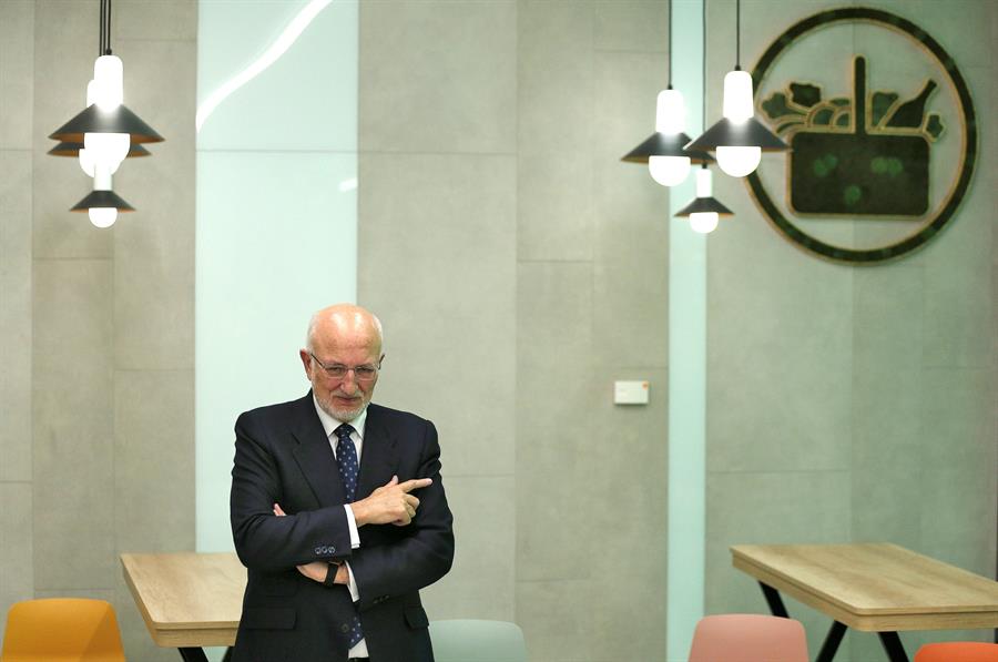 Juan Roig multiplica su inversión en Lanzadera hasta los 10 millones de euros para activar el ecosistema emprendedor Juan Roig multiplica su inversión en Lanzadera hasta los 10 millones de euros para activar el ecosistema emprendedor