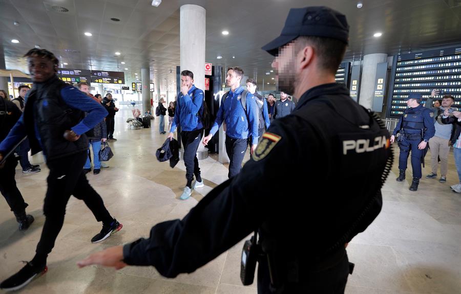 Noticias de las 13.45h en Más de Uno Granada Noticias de las 13.45h en Más de Uno Granada