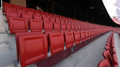 Las butacas del Sánchez Pizjuán estarán vacías en el derbi Las butacas del Sánchez Pizjuán estarán vacías en el derbi