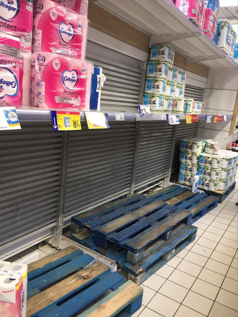Los memes de la crisis del coronavirus en los supermercados españoles: "¿Hay un apocalipsis zombie?" Los memes de la crisis del coronavirus en los supermercados españoles: "¿Hay un apocalipsis zombie?"