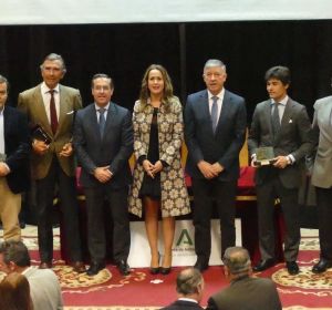 XVIII EDICIÓN PREMIOS TAURINOS PROVINCIALES DE LA DELEGACIÓN DEL GOBIERNO EN HUELVA XVIII EDICIÓN PREMIOS TAURINOS PROVINCIALES DE LA DELEGACIÓN DEL GOBIERNO EN HUELVA