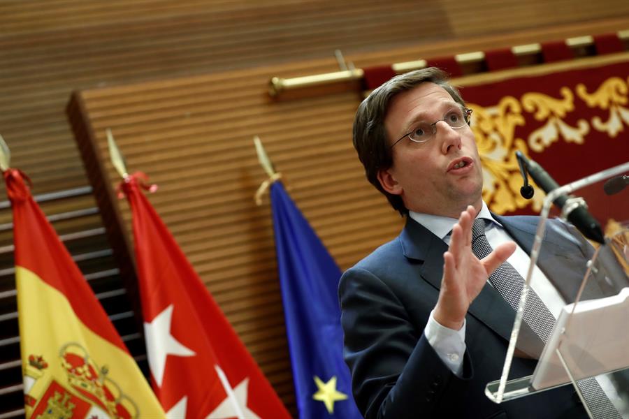 Almeida: "El Ayuntamiento de Madrid va a tener tolerancia cero con las personas que estén por la calle sin una razón justificada" Almeida: "El Ayuntamiento de Madrid va a tener tolerancia cero con las personas que estén por la calle sin una razón justificada"