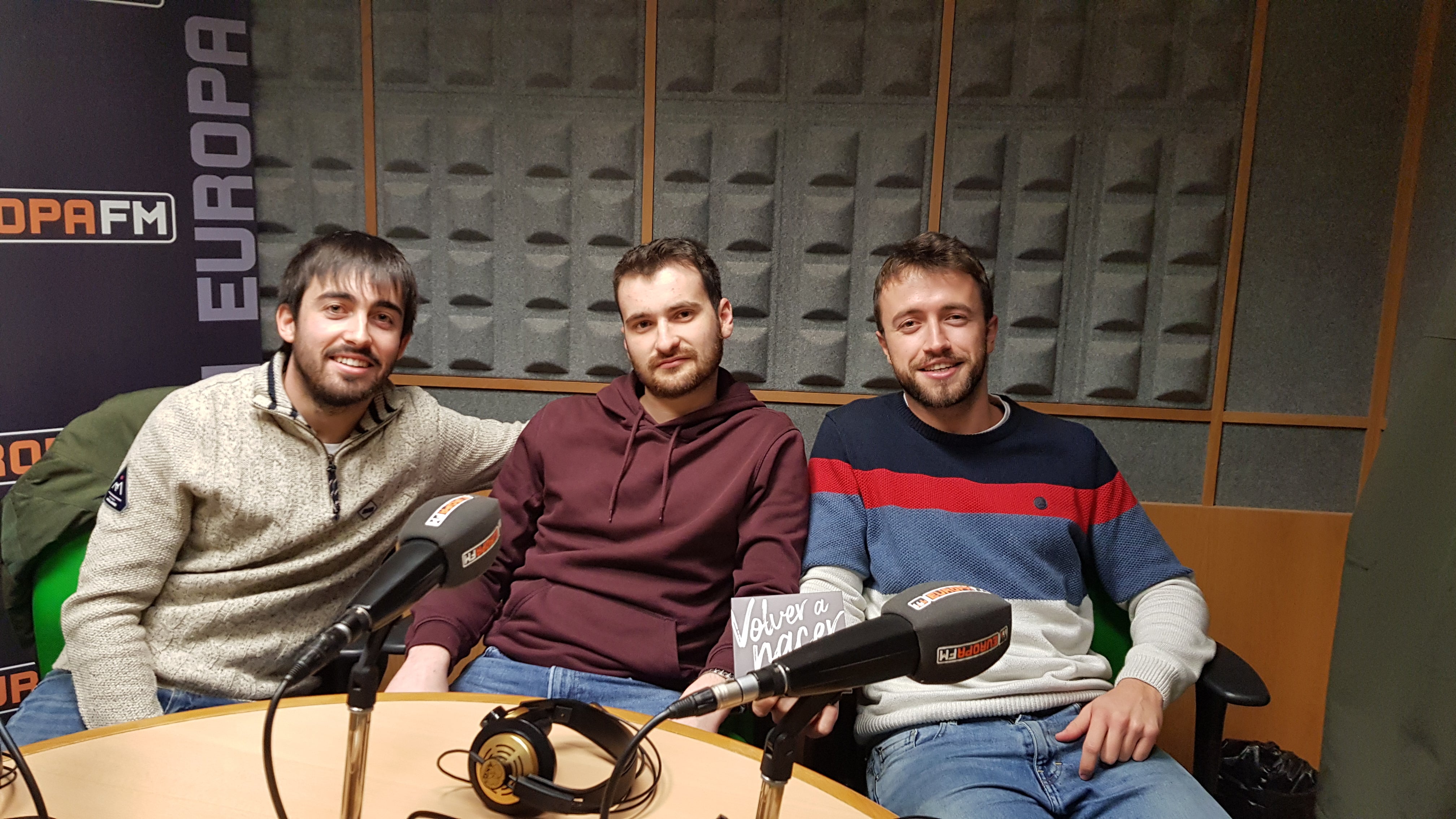 Incendiarios acaban de editar su primer cd "Volver a nacer" Incendiarios acaban de editar su primer cd "Volver a nacer"