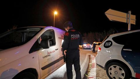 Los Mossos d'Esquadra controlan el acceso a Igualada.