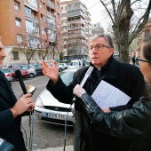 El padre José Ándres charla con Carlos Alsina 