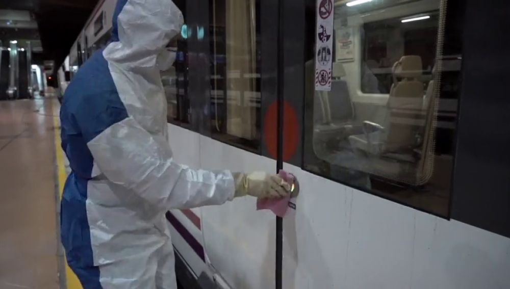 Puertas automáticas en el metro de Madrid para evitar los contagios por coronavirus