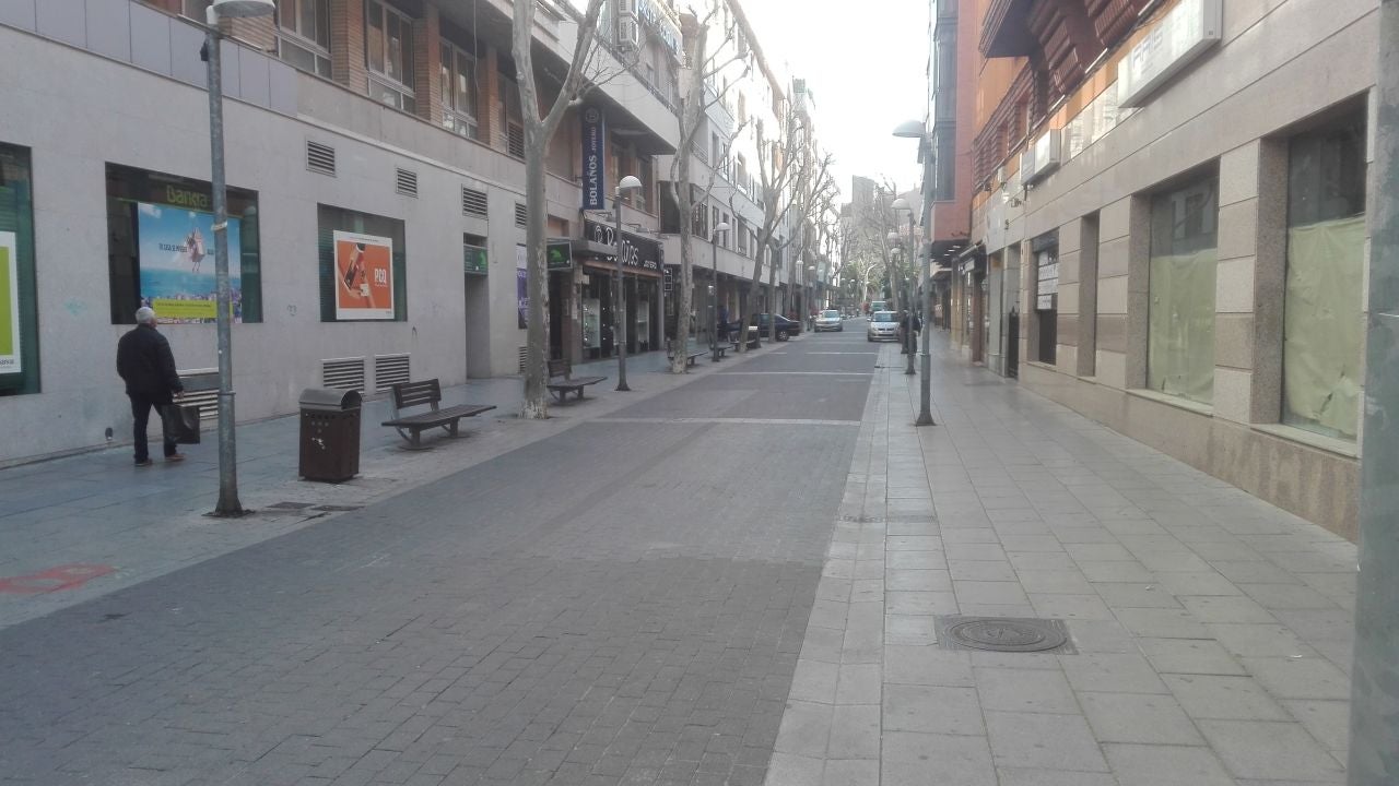 Ciudad Real amanece con poca gente en la calle, muchas tiendas ...